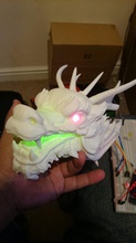 ejderha kafası parlayan gözler ağız pinshape Gece Işığı lightitup ışık led kızdırma 3d print model - Mito3D