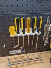 tool rack-01 space saver 8020 pegboard mount screwdriver holder rack screwdriver-holder holder-for-screwdrive 3d print model - Mito3D