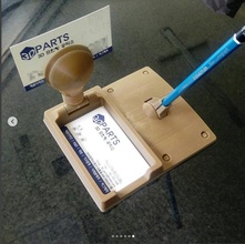 ışık ampul konsept iş kart Kulp destek 3d print model - Mito3D