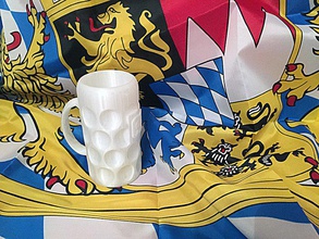 masskrug Bavyera beerstein pinshape zelt 2015 wiesn weissbier russ radler parti oktoberfest Münih helles Almanya Alman fest dunkles üstü dar geniş elbise bierzelt bier bira stein bayern 3d print model - Mito3D