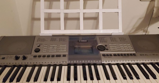 Yamaha clavier musique supporter Garrett Télécharger libre stl modèle imprimablescom 3d modèles loisir fabricants Assemblée feuille 3d print model - Mito3D