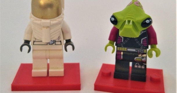 Lego mini figür ayakta durmak fikirler 3d Alex kuleler indir Bedava stl model printablescom modeller oyuncaklar oyunlar bina temel bloklar uyumlu lego 3d print model - Mito3D