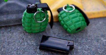 lighter case - hand grenade shaped agepbiz download free stl model printablescom 3d models gadgets decoration handgrenade lightercase 3d print model - Mito3D