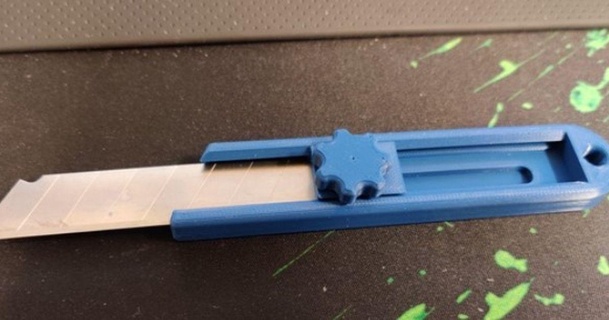 Yarar bıçak Stanley Olfa ağzı uyumlu dik bakmak indir Bedava stl model printablescom 3d modeller hobi yapımcılar araçlar maket bıçağı 3d print model - Mito3D