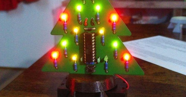 ayakta durmak Noel ağaç pcb st nder weihnachtsbaum bausatz n00b0ss indir Bedava stl model printablescom 3d modeller Sanat tasarım tasarımlar Weihnachten 3d print model - Mito3D