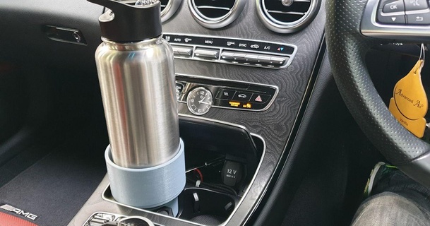 vergrößert Wagen Tasse Halter Unterstützung Mercedes Klasse 2016 Martin download frei stl Modell Printablescom 3d Modelle Gadgets Getränkehalter Benz 3d print model - Mito3D