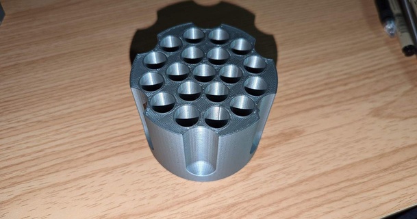 büyük revolver silindir dolma kalem Kulp destek pwninstein indir Bedava stl model printablescom 3d modeller hobi yapımcılar organizatörler Kalemlik 3d print model - Mito3D