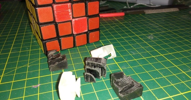 Rubik's cubo 4x4 Centro peça feni64 baixar livre stl modelo printablescom 3d modelos brinquedos jogos quebra cabeças brain teasers 4x4x4 openscad rubikscube 3d print model - Mito3D