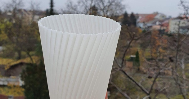 Falten Spiral Vase Topf einfügen duhh download frei stl Modell Printablescom 3d Modelle Haushalt draussen Garten Lampe Lampenschirm Schatten 3d print model - Mito3D