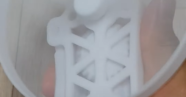 écraser ventilateur étanche ventilateur vis gamma4d Télécharger libre stl modèle imprimablescom 3d modèles jouets Jeux jouets Jeux ventilateur vis jouet étanche 3d print model - Mito3D