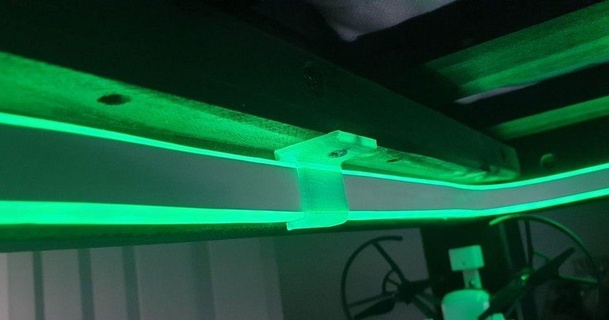 néon LED silicium agrafe monter statoréacteurx Télécharger libre stl modèle imprimablescom 3d modèles loisir fabricants électronique bande 3d print model - Mito3D