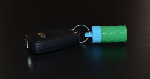 porte clés pilule bouteille mère Télécharger libre stl modèle imprimablescom 3d modèles soins santé médical outils 3d print model - Mito3D