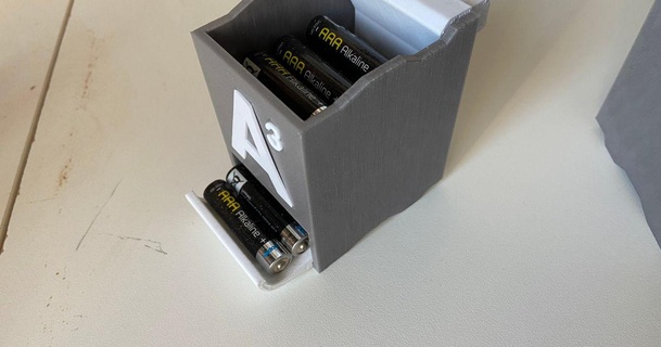 skadis - stackable battery holder adapter pippa download free stl model printablescom 3d models hobby & makers organizers 3d print model - Mito3D