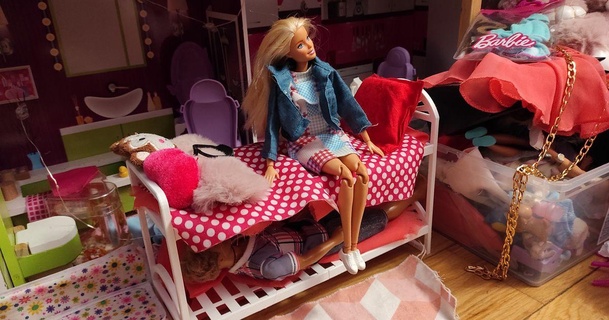 Barbie letto Stampa vipera Scarica gratuito stl modello printablescom 3d Modelli giocattoli Giochi 3d print model - Mito3D