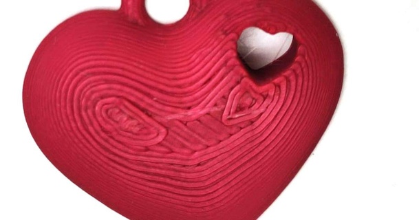 double cœur clé chaîne pendentif Collier valentines journée yeux rouges Télécharger libre stl modèle imprimablescom 3d modèles mode accessoires 3d print model - Mito3D