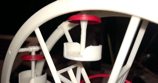 Ferris rueda inspirado abeja bobbejaanlandia Hennie descargar gratis stl modelo imprimiblescom 3d modelos artilugio miniatura parque temático 3d print model - Mito3D