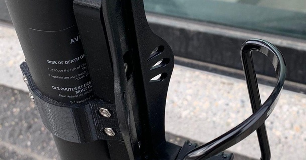 Segway Kickscooter max g30 mobilet şişe Kulp destek adaptör kırkd indir Bedava stl model printablescom 3d modeller hobi yapımcılar mekanik parçalar Şişe tutacağı bardaklık elektrikli scooter 3d print model - Mito3D