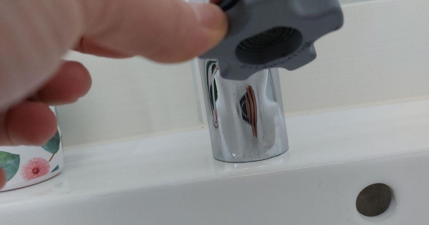 tap faucet aerator mischd senschl ssel wasserh hne konez 347 download free stl model printablescom 3d models household bathroom wasserhahn bad badezimmer tool 3d print model - Mito3D
