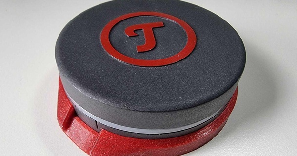 teufel puck control - button helper concept 450 digital lagframe download free stl model printablescom 3d models gadgets audio remote remotecontrol teufele450 e450 3d print model - Mito3D