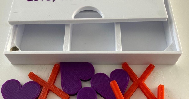 tik tac ayak parmağı yazı tahtası manyetik kapak sevgililer temalı Boole özel tasarımlar indir Bedava stl model printablescom 3d modeller oyuncaklar oyunlar çocuk oyuncakları öğretmen hediyesi 3d print model - Mito3D