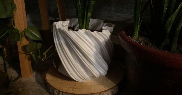 spiral pot 3dprintingjoey download free stl model printablescom 3d models household decor flowerpot plant planter 3d print model - Mito3D
