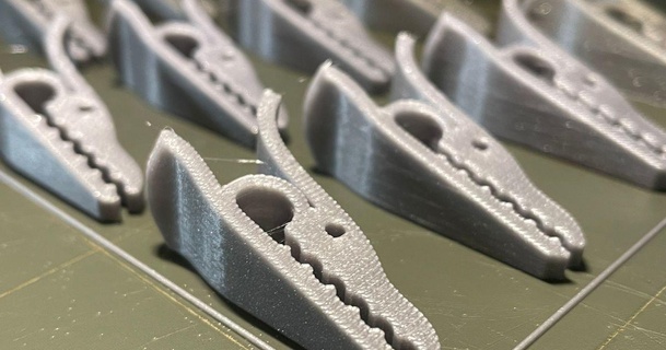 dragon armée filament serrer remix cisco Télécharger libre stl modèle imprimablescom 3d modèles imprimantes accessoires agrafe bobine 3d print model - Mito3D
