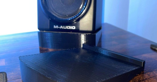 altoparlante riser In piedi zarderxio Scarica gratuito stl modello printablescom 3d Modelli gadget Audio maudio Altoparlanti speakertand 3d print model - Mito3D