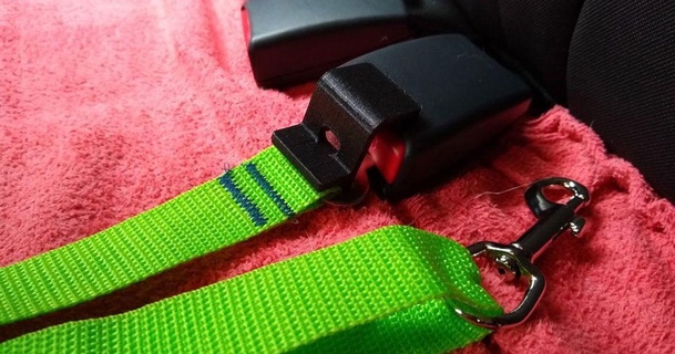 chien siège ceinture bouton garde lobocnc Télécharger libre stl modèle imprimablescom 3d modèles loisir fabricants automobile 3d print model - Mito3D