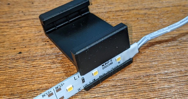 LED bande support sdhayes Télécharger libre stl modèle imprimablescom 3d modèles imprimantes mises niveau ledholder ledmount led 3d print model - Mito3D