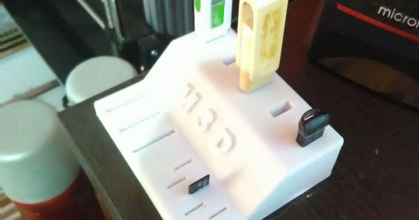 porta memoria USB sd daniel morales descargar gratis stl modelo imprimiblescom 3d modelos casa oficina microsd 3d print model - Mito3D