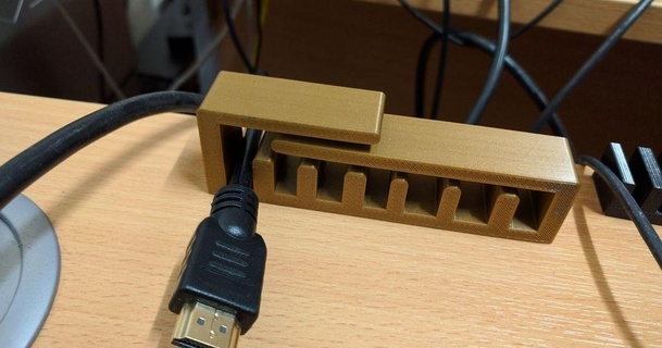 Kabel aufgeräumt Gordon download frei stl Modell Printablescom 3d Modelle Haushalt Büro Halter Kabelmanagement Deskorganizer 3d print model - Mito3D