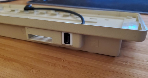 elma m0110 kablo delik fiş iskandinav indir Bedava stl model printablescom 3d modeller gadget'lar bilgisayarlar tuş takımı Macintosh 3d print model - Mito3D