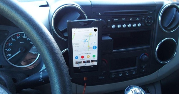 carro phone suporte Peugeot parceiro jomarin baixar livre stl modelo printablescom 3d modelos aparelhos portátil dispositivos 3d print model - Mito3D
