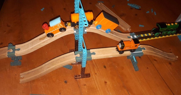 madera ferrocarril puentes Stemfie ev vl código hy Pro dejf descargar gratis stl modelo imprimiblescom 3d modelos juguetes juegos edificio puente 3d print model - Mito3D