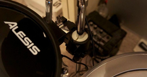 platillo estante soporte tambor montar adaptador calce mullido descargar gratis stl modelo imprimiblescom 3d modelos pasatiempo hacedores música abrazadera tambores anillo 3d print model - Mito3D