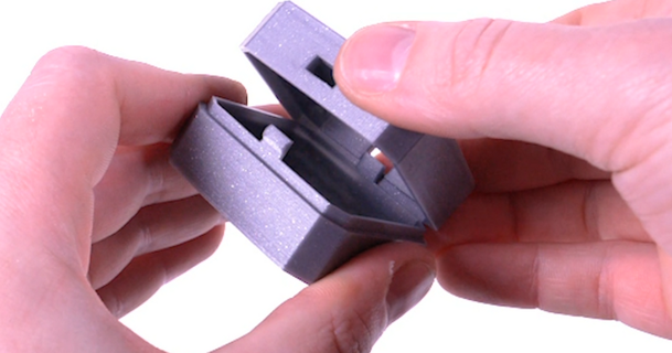 Facile snap fit boîte Casse Télécharger libre stl modèle imprimablescom 3d modèles loisir fabricants organisateurs forme casser 3d print model - Mito3D