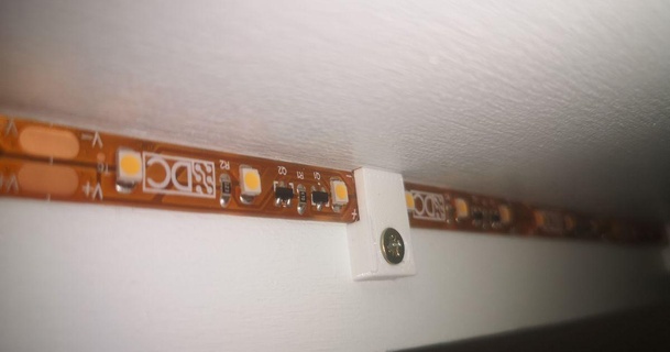 LED banda halterung ronny descargar gratis stl modelo imprimiblescom 3d modelos casa equipo tira llevada licht franja luz 3d print model - Mito3D