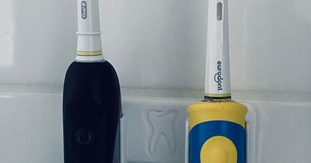 remixé oral brosse dents titulaire soutien Fozi Télécharger libre stl modèle imprimablescom 3d modèles Ménage salle bains Support 3d print model - Mito3D