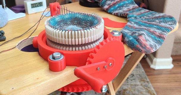 circulaire chaussette tricot machine maman jeepjohnny Télécharger libre stl modèle imprimablescom 3d modèles loisir fabricants outils aiguilles tricoter outil 3d print model - Mito3D