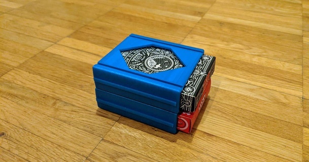 empilement imbriqué jouant carte boîte Dieu Télécharger libre stl modèle imprimablescom 3d modèles jouets Jeux cartes jouer porte 3d print model - Mito3D