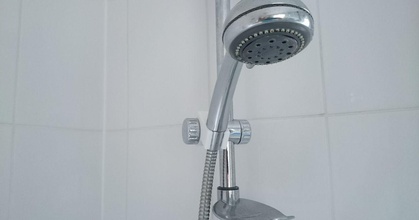 shower head holder adaptor ricardo download free stl model printablescom 3d models household bathroom 3d print model - Mito3D