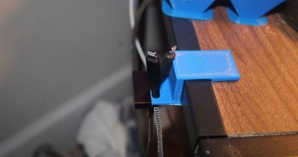 yeniden boyutlandırılabilir kablo organizatör Kahve masa ışın tilki indir Bedava stl model printablescom 3d modeller gadget'lar taşınabilir cihazlar klip masaüstü usb sahibi stickholder düzenleyici 3d print model - Mito3D