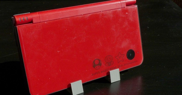 Nintendo dsi xl exibição ficar pé kit 16 mordeu jogos baixar livre stl modelo printablescom 3d modelos aparelhos vídeo nintendodsixl 3d print model - Mito3D
