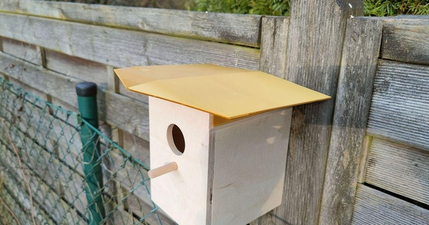 çatı kuş yuvası Kuş besleyici arı evi fabian indir Bedava stl model printablescom 3d modeller ev halkı dış mekan Bahçe bal arısı kovanı 3d print model - Mito3D