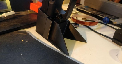 glock 17 + pl mini escritorio estante soporte flujo cero descargar gratis stl modelo imprimiblescom 3d modelos pasatiempo hacedores organizadores pistola 3d print model - Mito3D