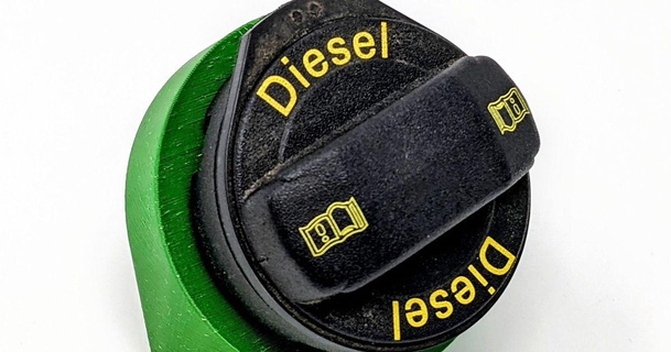 diesel carburant casquette bureau afficher supporter couches Télécharger libre stl modèle imprimablescom 3d modèles loisir fabricants automobile BMW voiture 3d print model - Mito3D