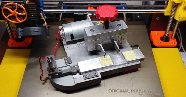 tire razor sanding plate reciprocation machine v2 mrflippant download free stl model printablescom 3d models toys & games 3d print model - Mito3D