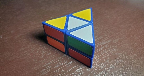 2 layer triangular prisma rompecabezas greenpizza55 descargar gratis stl modelo imprimiblescom 3d modelos juguetes juegos brain teasers cubo pirámide Pyraminx Cubo rubik triángulo 3d print model - Mito3D