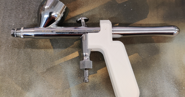 iwata Airbrush pistol grip Griff download frei stl Modell Printablescom 3d Modelle Hobby Macher Werkzeuge 3d print model - Mito3D