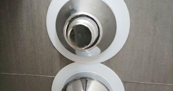 copertura rubinetti Bagno escigola descargar gratis stl modelo imprimiblescom 3d modelos casa baño agujero cobertura copri 3d print model - Mito3D